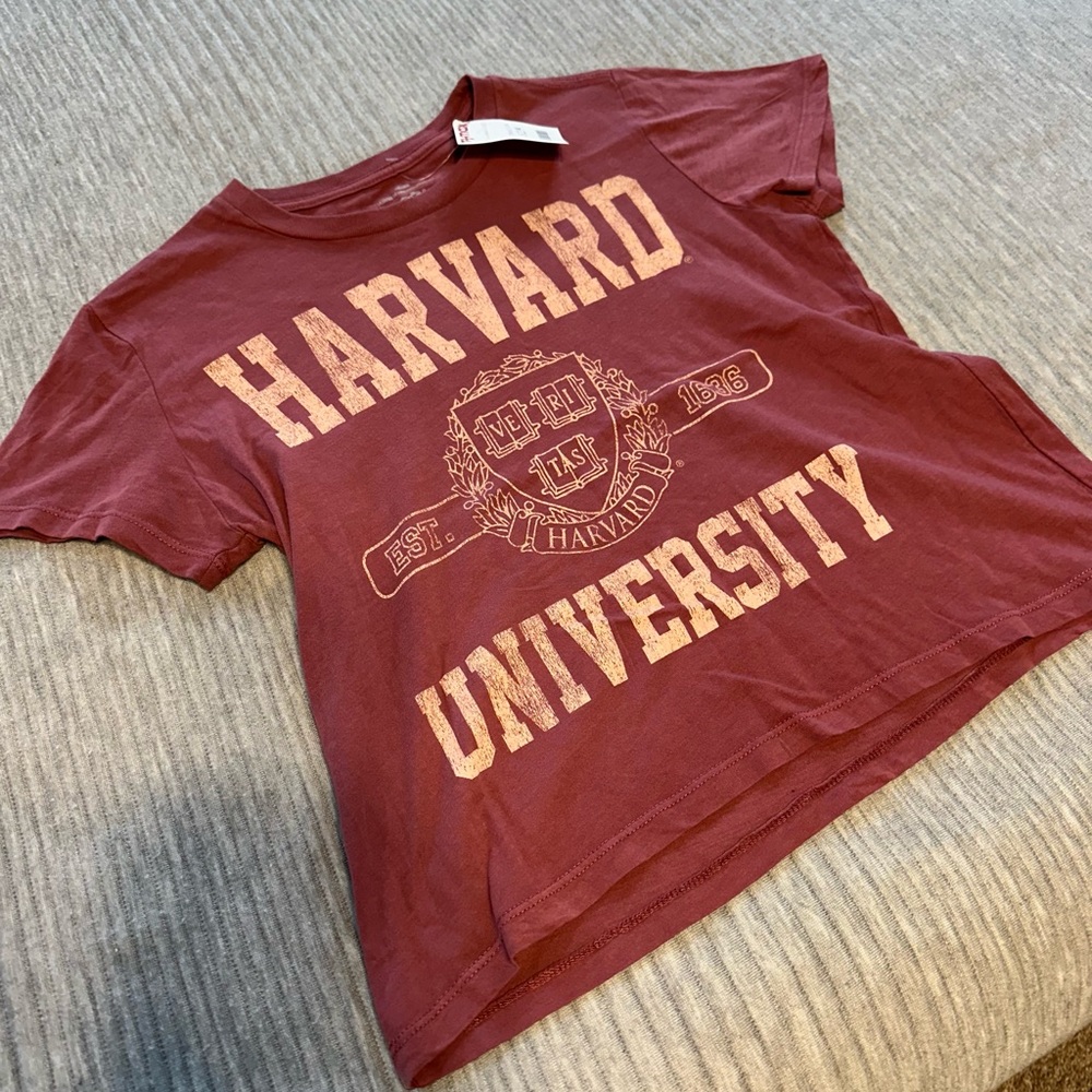 Veritas Maroon Harvard University Tee. NEW with tags.  (Size M)